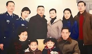 三名飞行员具体职务